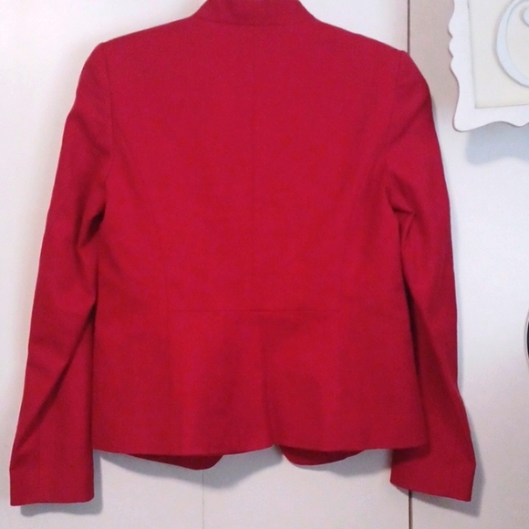 Ann Taylor, Red Collarless Suit Jacket, Sz. 6. - Picture 8 of 9